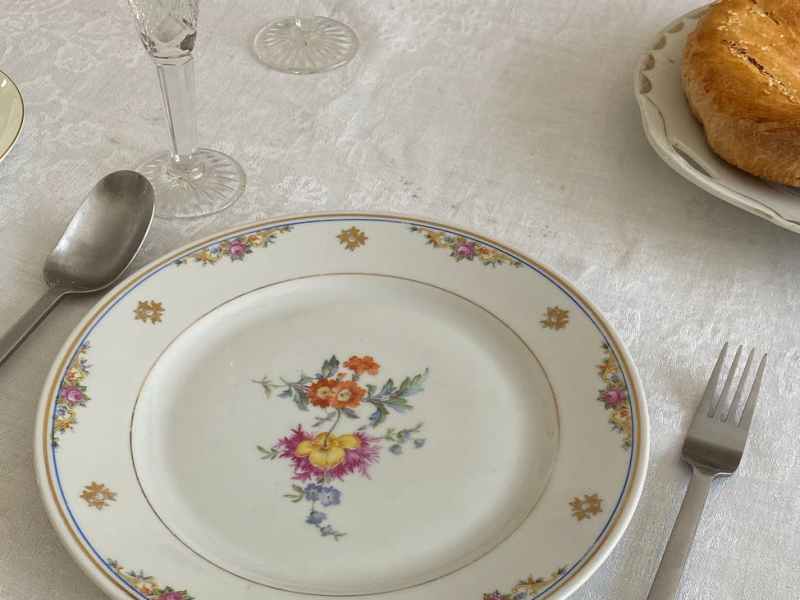 Gazpacho Andaluz vs. Manchego