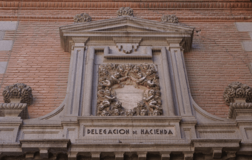 Detalle de la portada principal