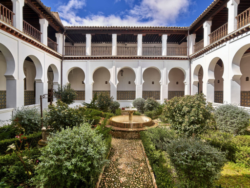 Patio de los Laureles.