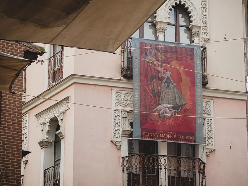 Un siglo de devoción en la roca